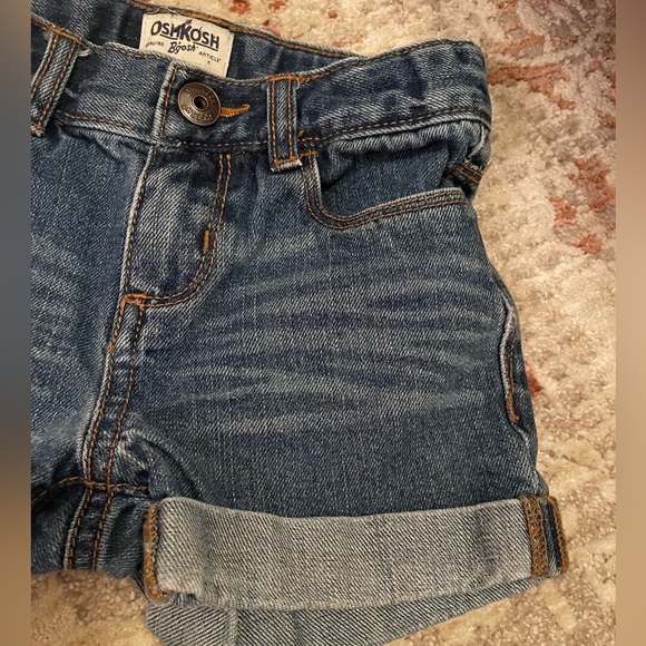 Oshkosh Toddlers 4T Denim Shorts with cuff. Excellent condition. - Picture 2 of 6
